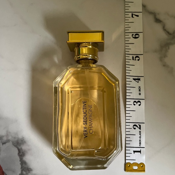 Very Seductive Champagne Perfume Full Opened No Box Women's
Unisex - Picture 1 of 8